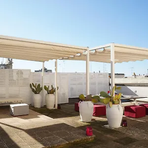 https://suite-home-daragona.lecce-hotels.com
